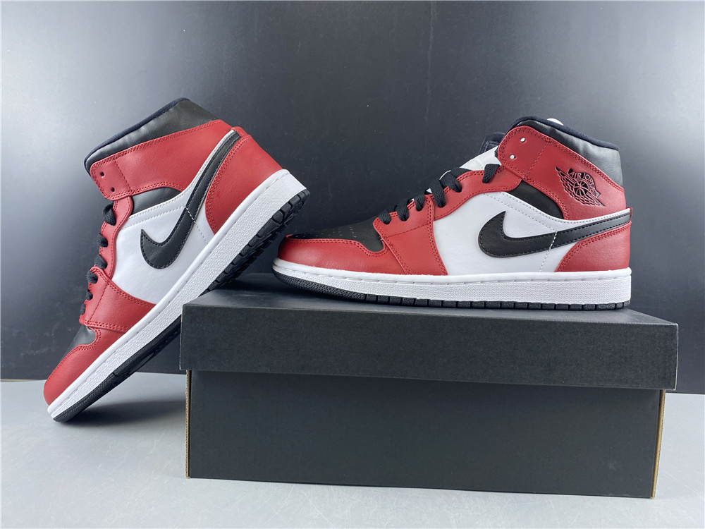 Air Jordan 1 Mid Chicago AJ1 554724-069